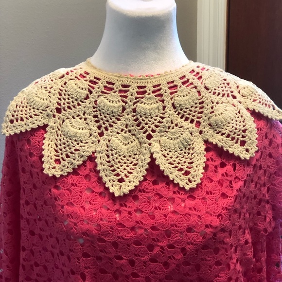 Vintage Handmade Crocheted Collar Ecru Strawberry Pattern - Picture 4 of 9